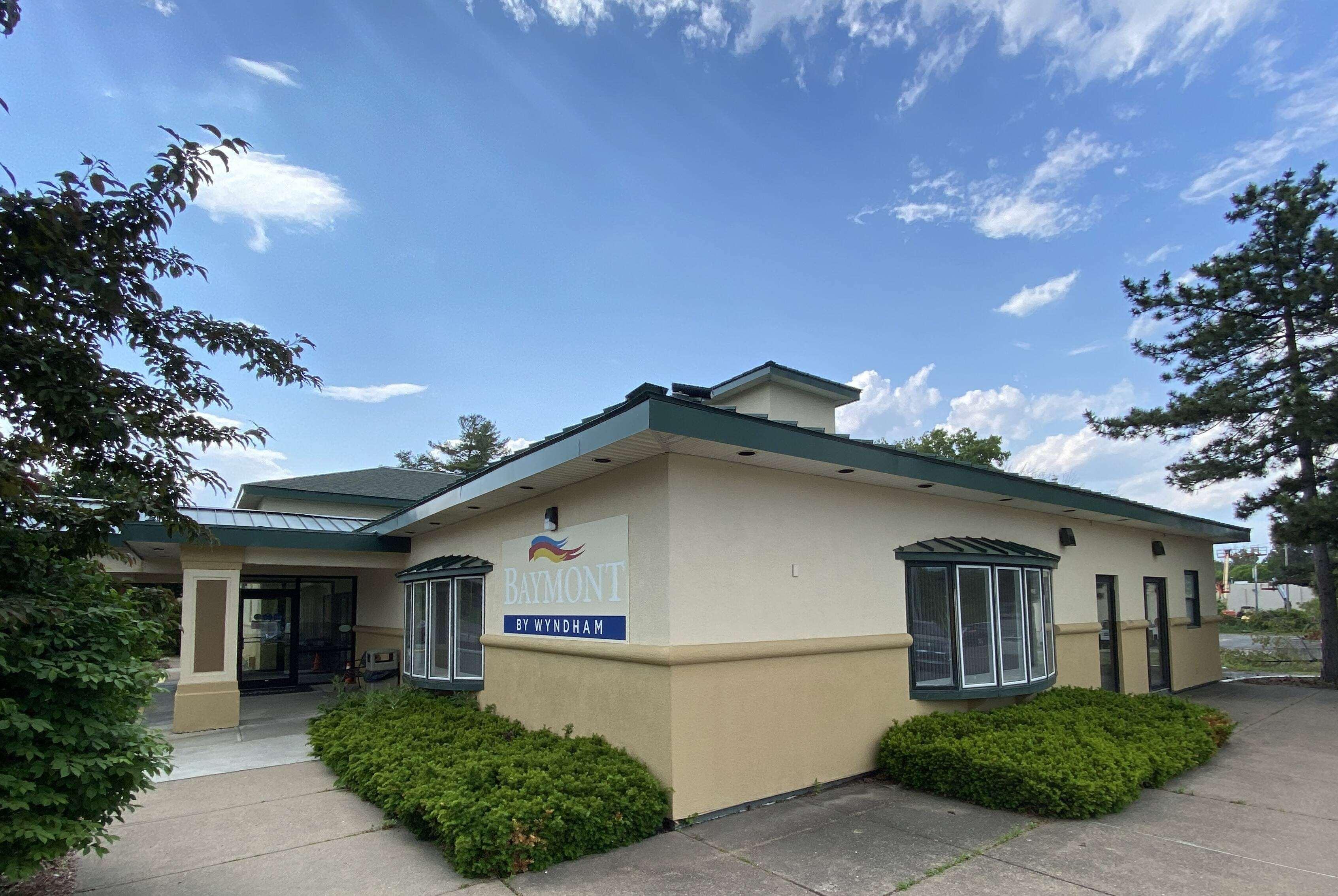 Hotel Baymont By Wyndham Latham Albany Airport Zewnętrze zdjęcie